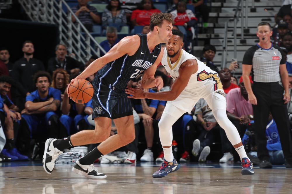 力球员树立 力球员树立